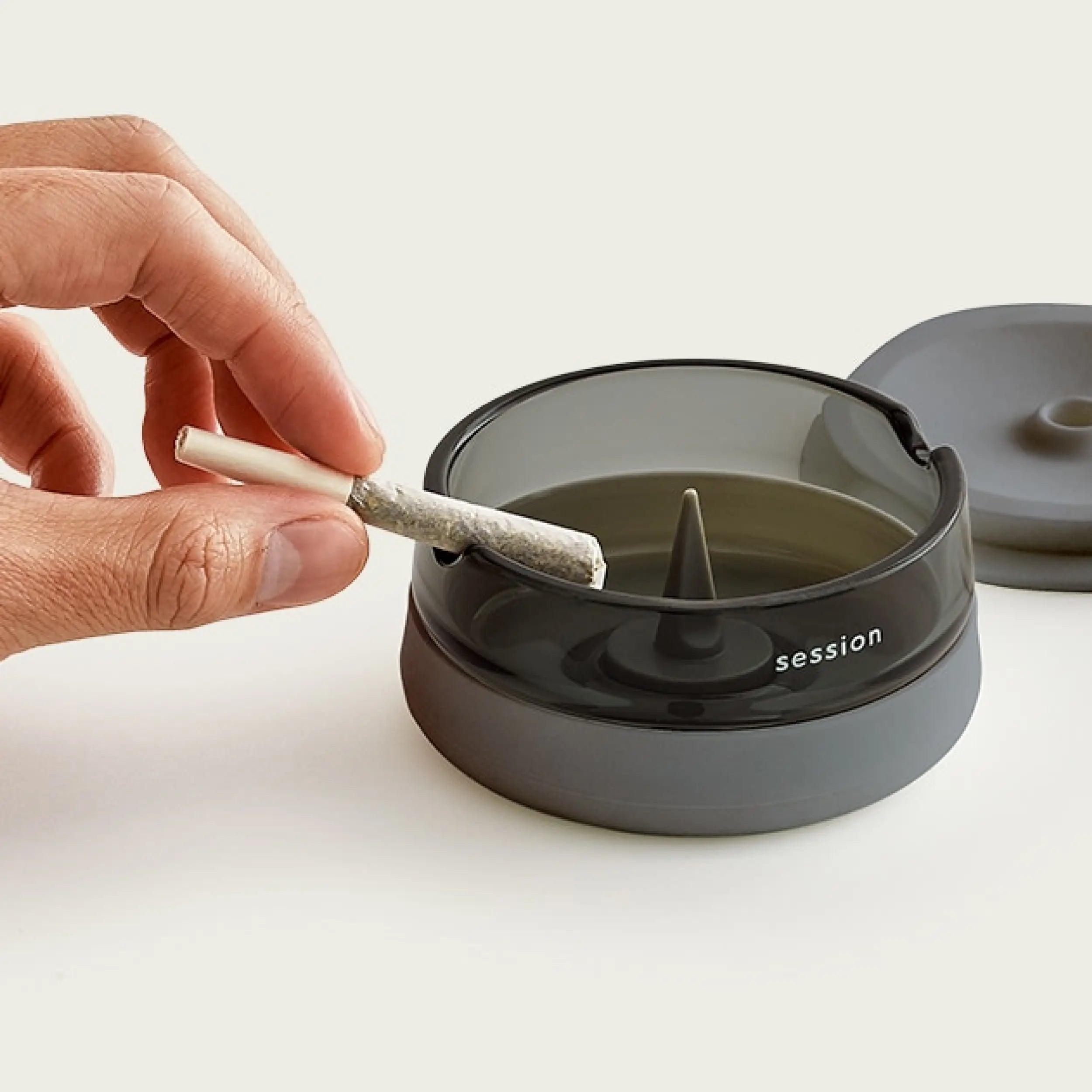 Session Ashtray: Stylish and Functional Smoking Accessory