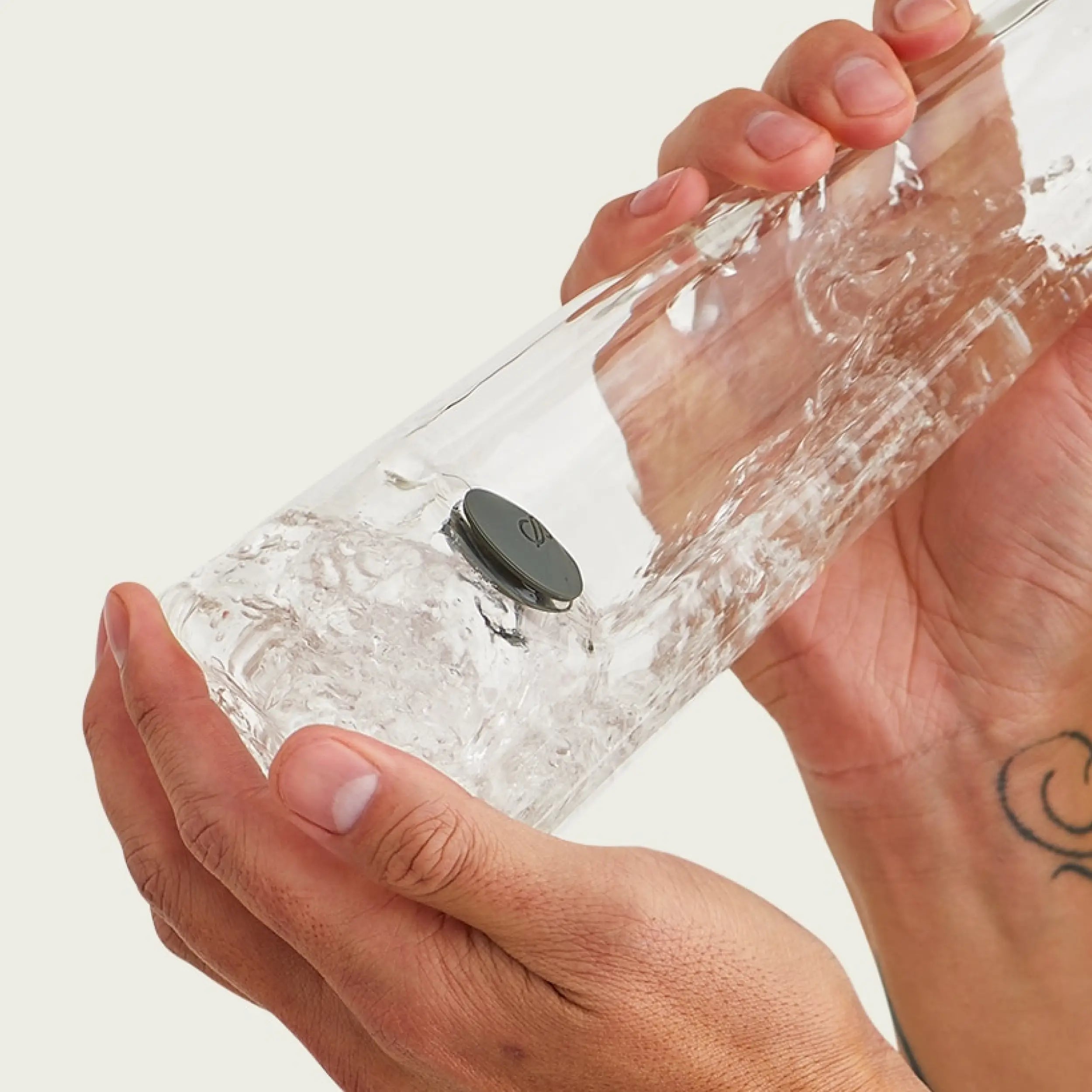 session bong is very easy to clean, fill glass body with cleaning solution, using cleaning caps and shake until clean