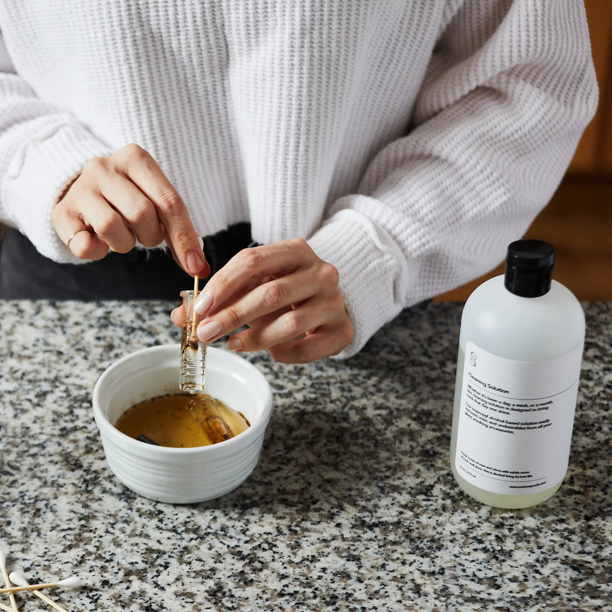 Session bong in Moonlight and Indigo pipe, part of the exclusive Black Friday Bundle.