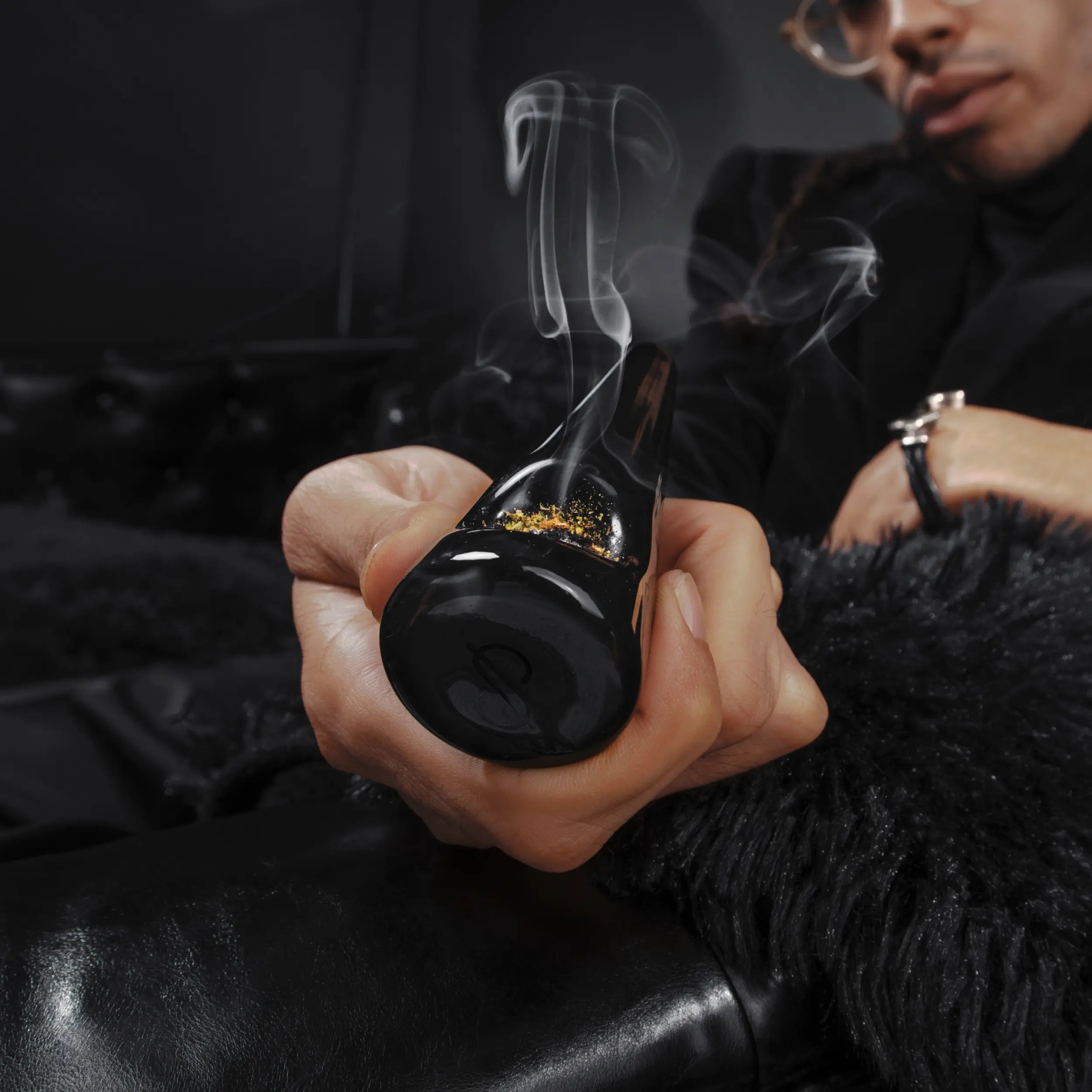Elevate Your Smoking Experience with Session Goods Designer Series Ash Black Pipe