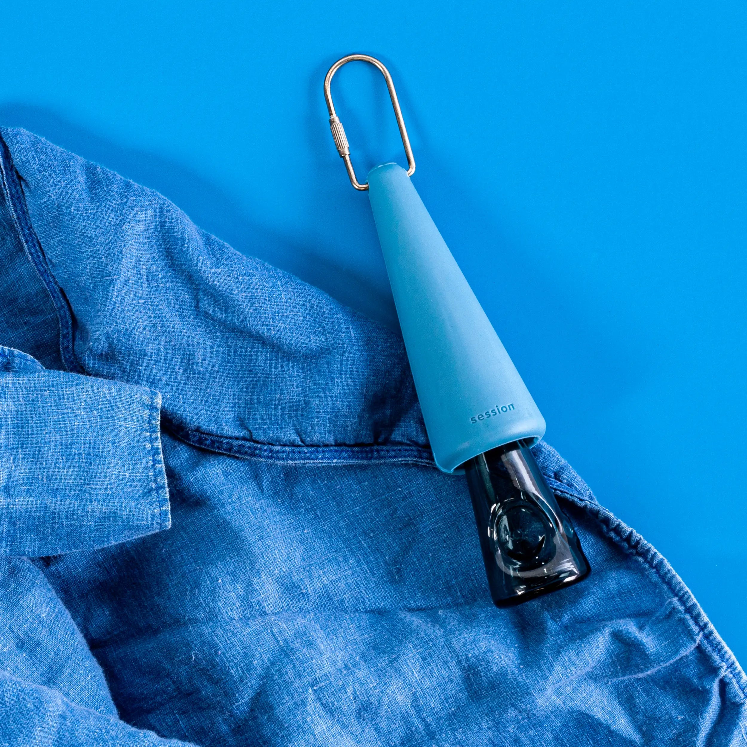 Elevate Your Smoking Style with Session's Serene Indigo Blue Pipe.