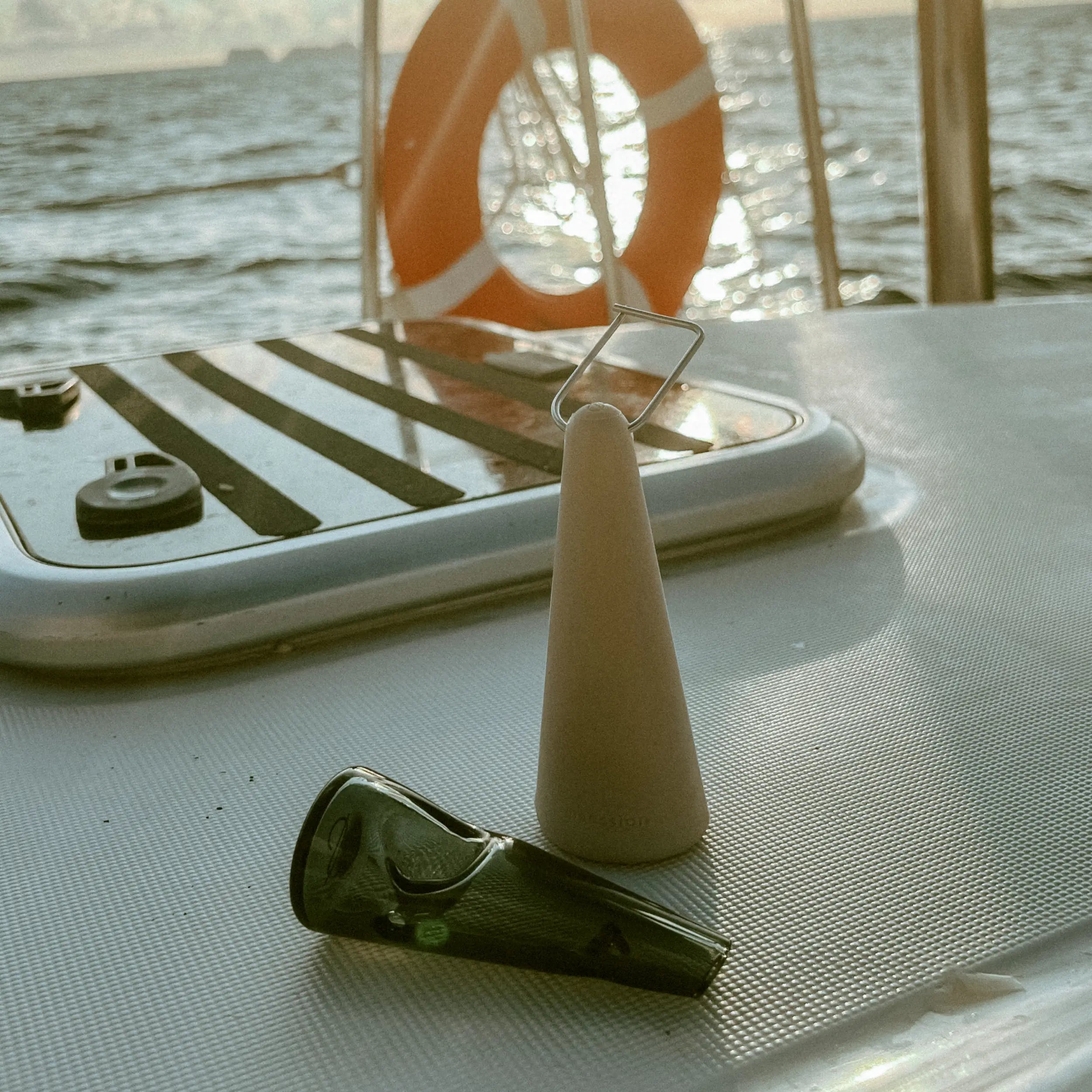 Elevate Your Smoking Style with Session's Chic Memory Warm Gray Pipe.