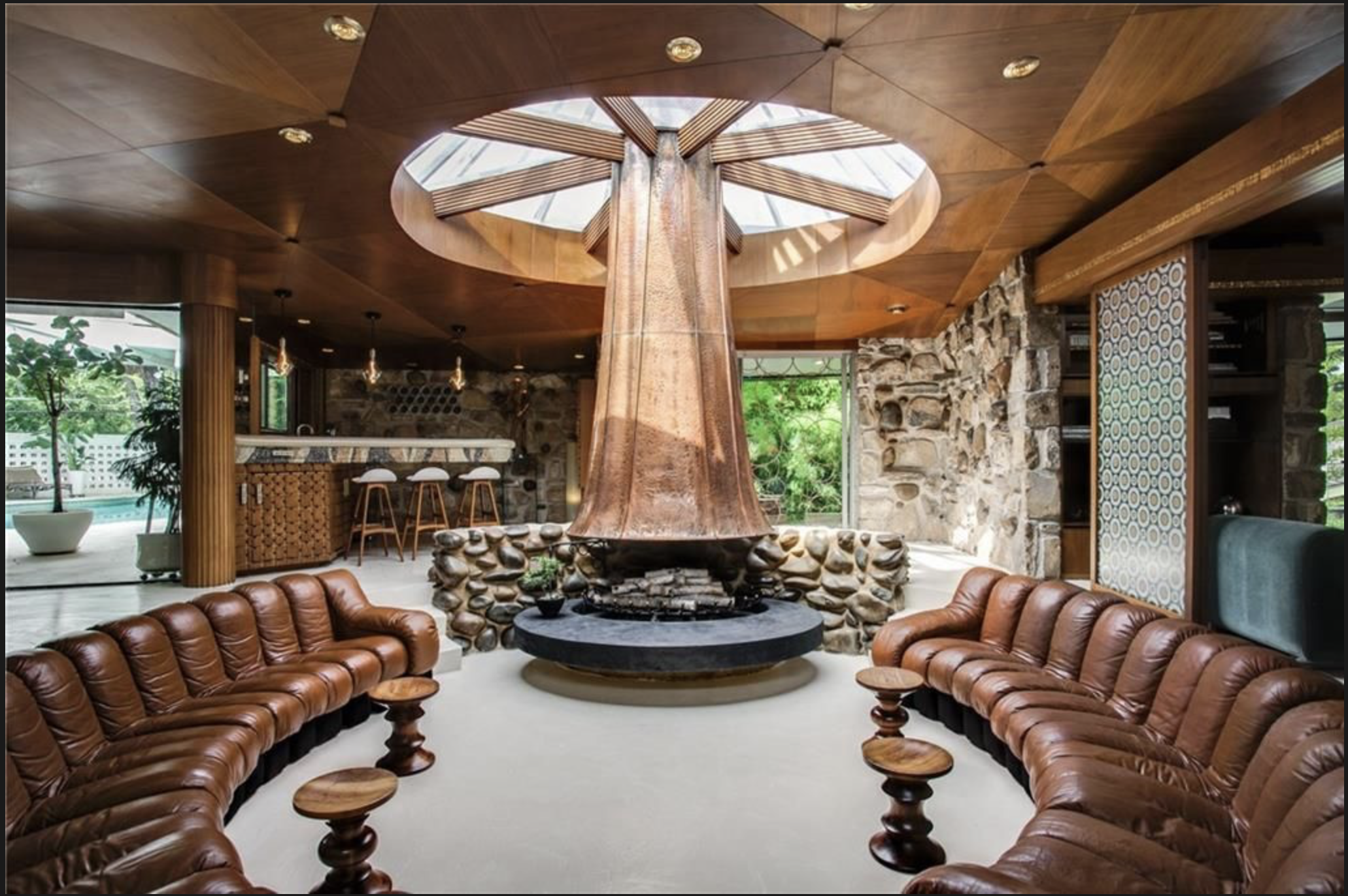 Conversation Pit @ The Round House in Texas