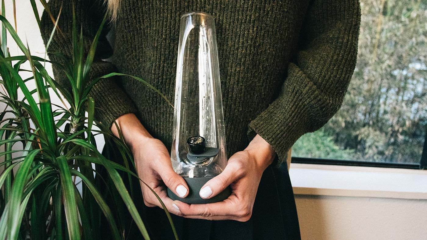 Elevate Your Smoking Game: The Top 8 Bong Accessories to Try