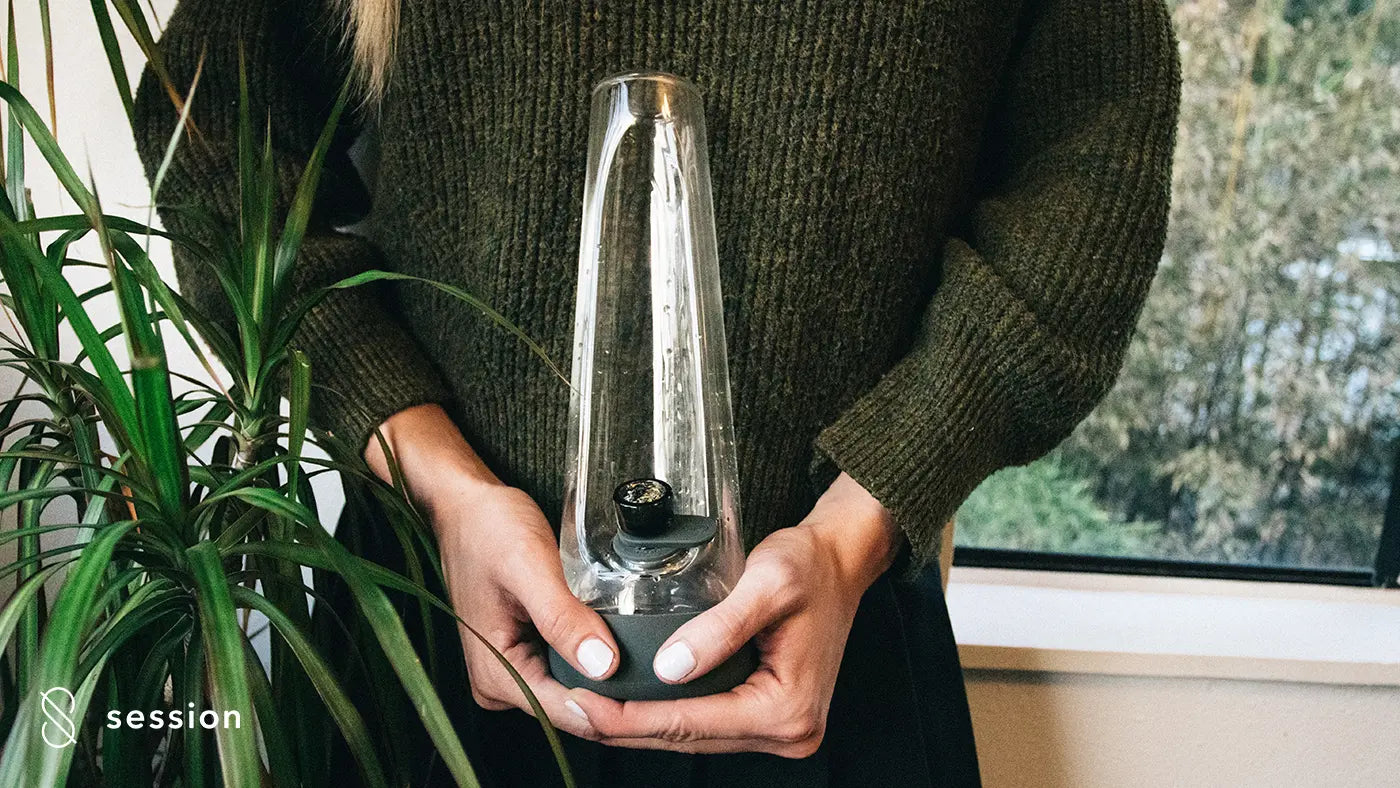 3 of The Best Aesthetic Bongs to Complement Your Home Decor