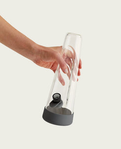 Elegant glass bong made from borosilicate glass. Featured 1