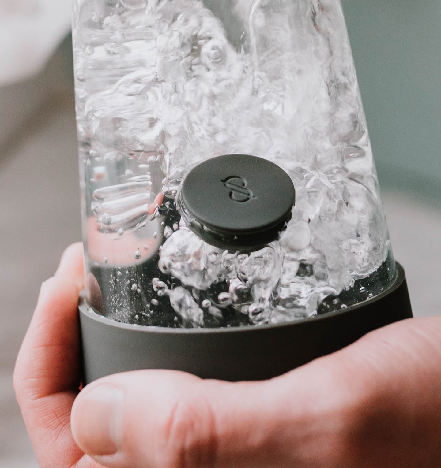 5 reasons to clean your bong with cleaning solution