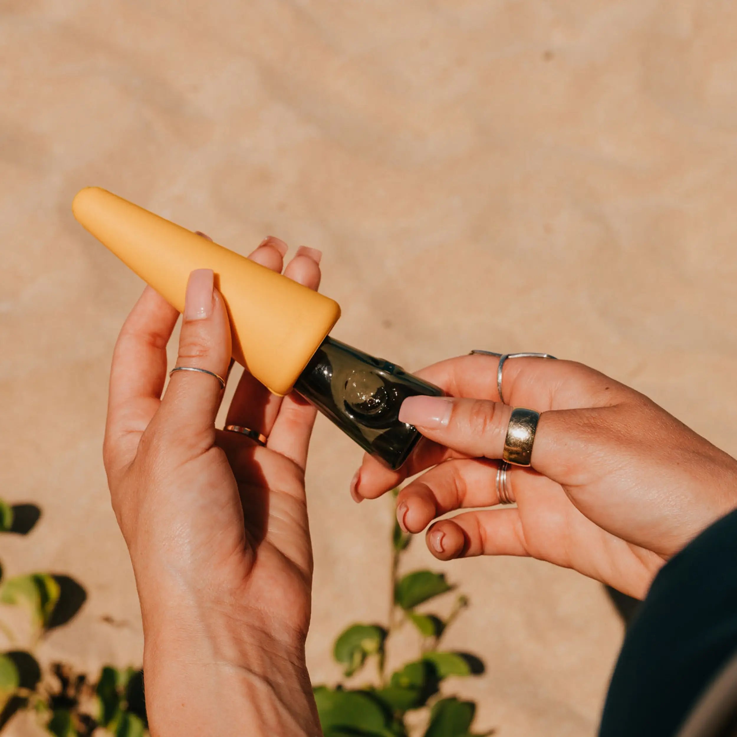 Elevate Your Smoking Style with Session's Sunny Paradise Yellow Pipe.